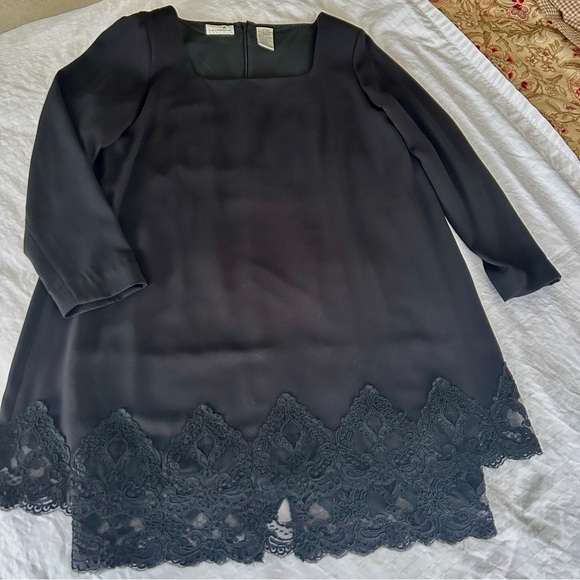Liz Claiborne Black Cocktail Dress Sheath with Overlay Lace Hem Vintage size 16 - Picture 11 of 17